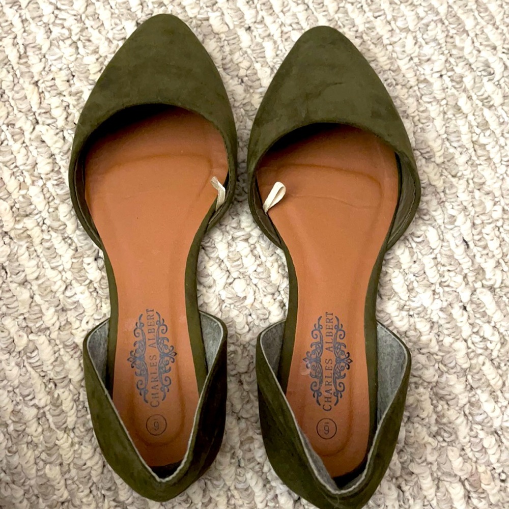 Olive green flats. Size 6. Brand is Charles Albert.